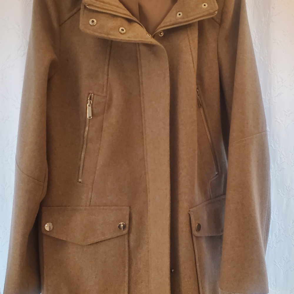 Women's Tan Coat